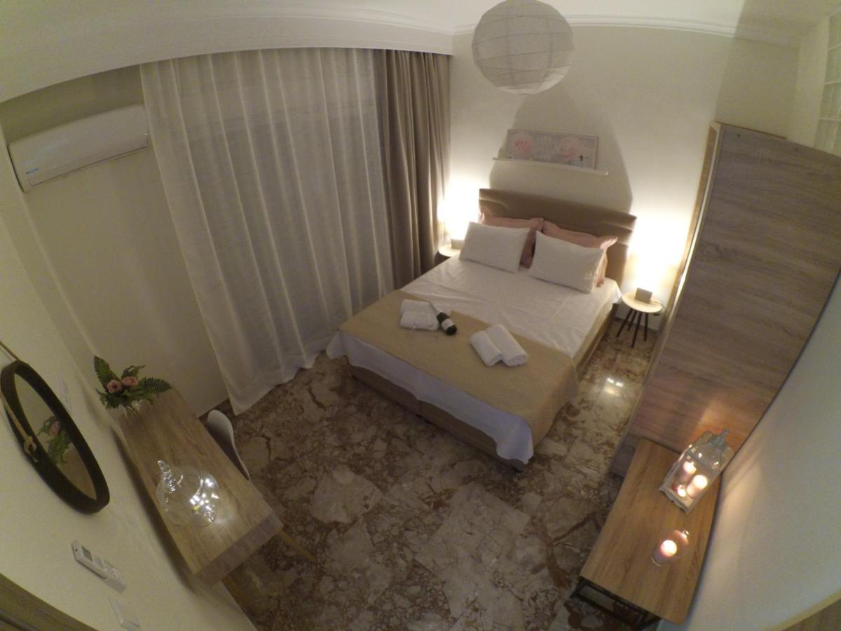 Chrysafenia & Leandros Downtown Apartment Кавала Екстериор снимка