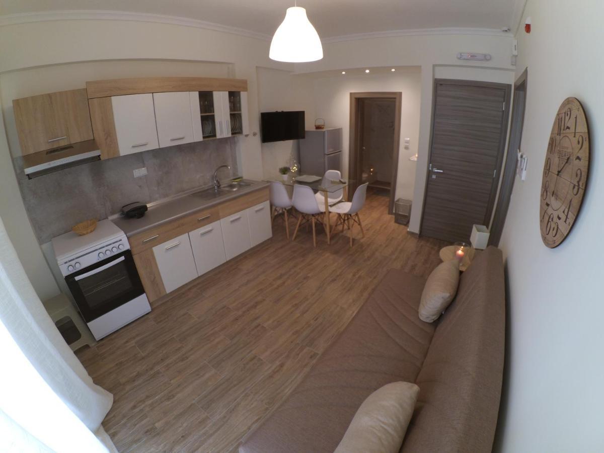 Chrysafenia & Leandros Downtown Apartment Кавала Екстериор снимка