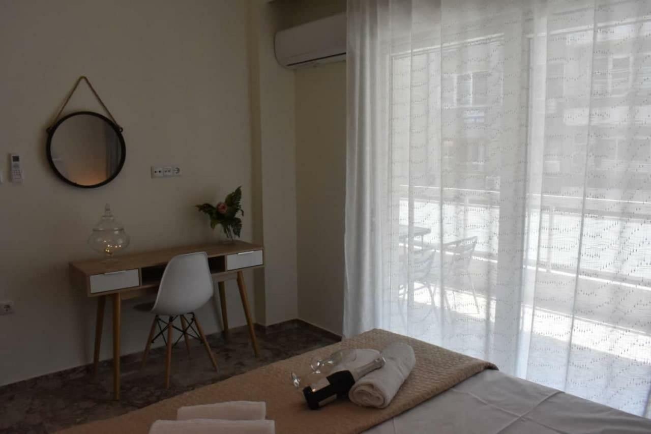Chrysafenia & Leandros Downtown Apartment Кавала Екстериор снимка
